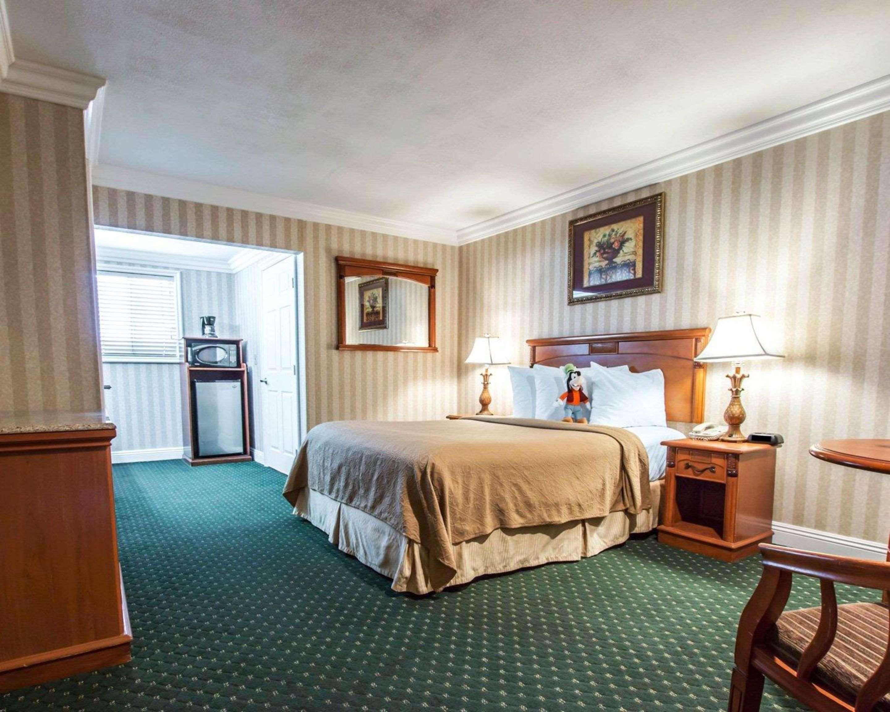 Quality & Maingate Hotel Anaheim